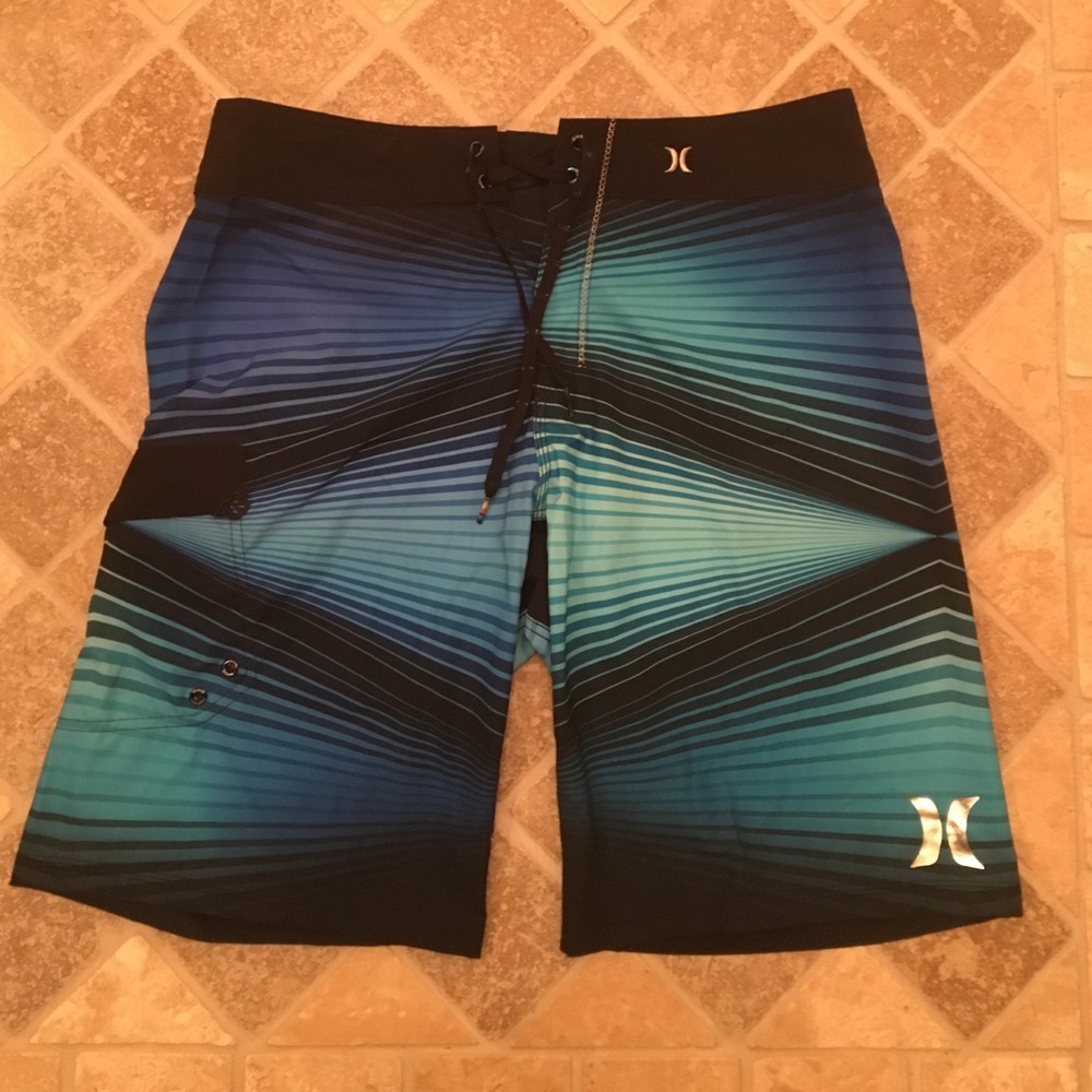 Men's Hurley Board Shorts. Size 33