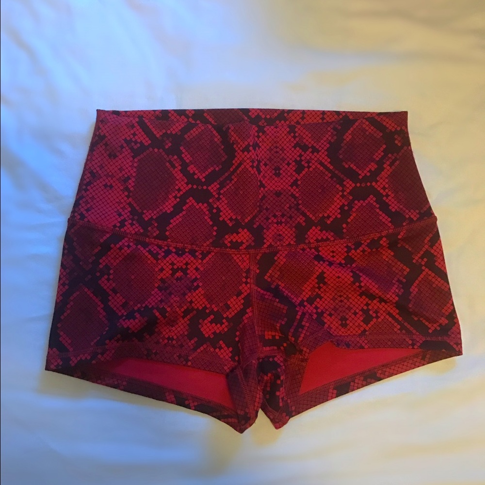 Lululemon shorts- size 8