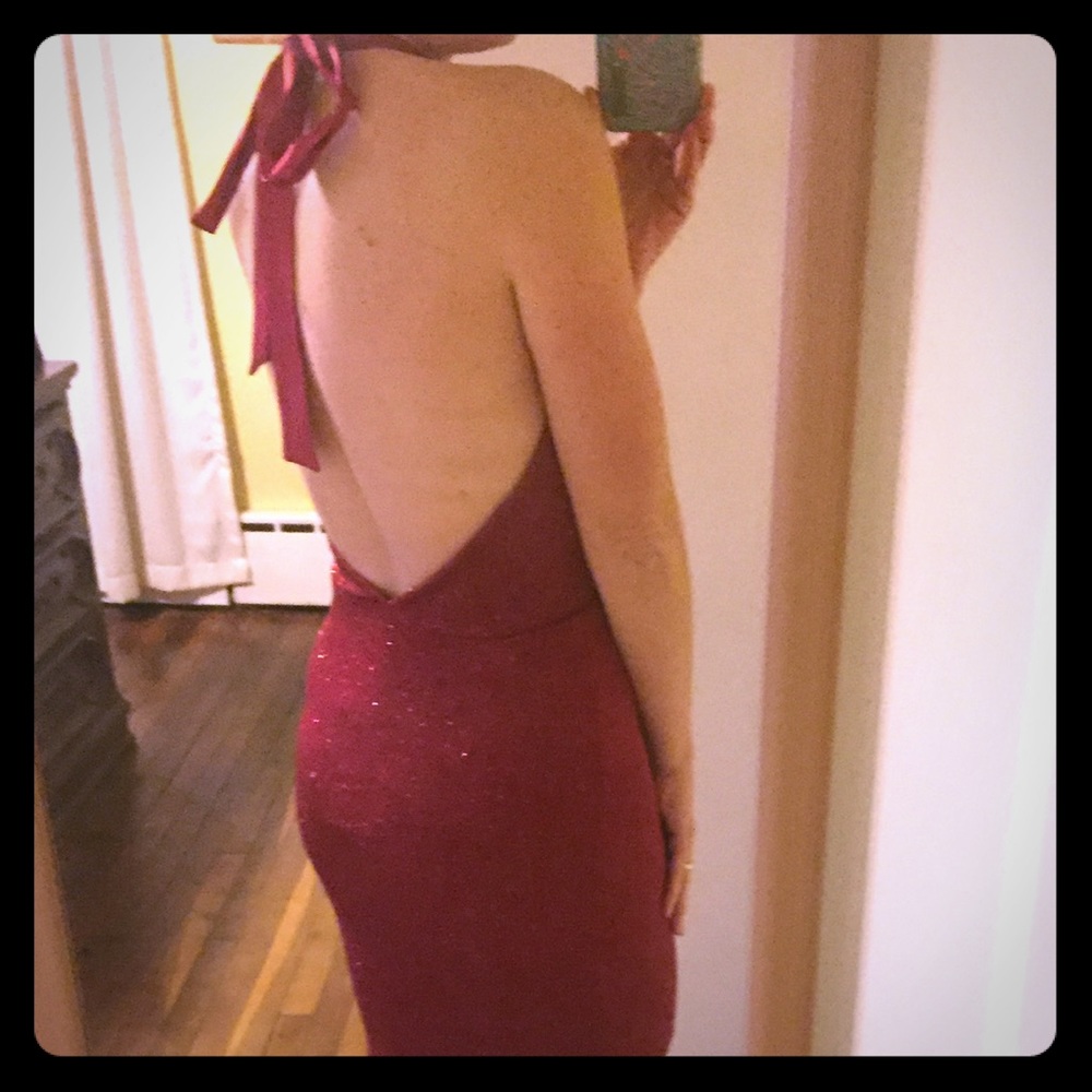 Sparkly red backless cocktail dress