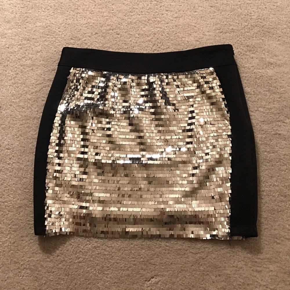 Bebe Skirt
