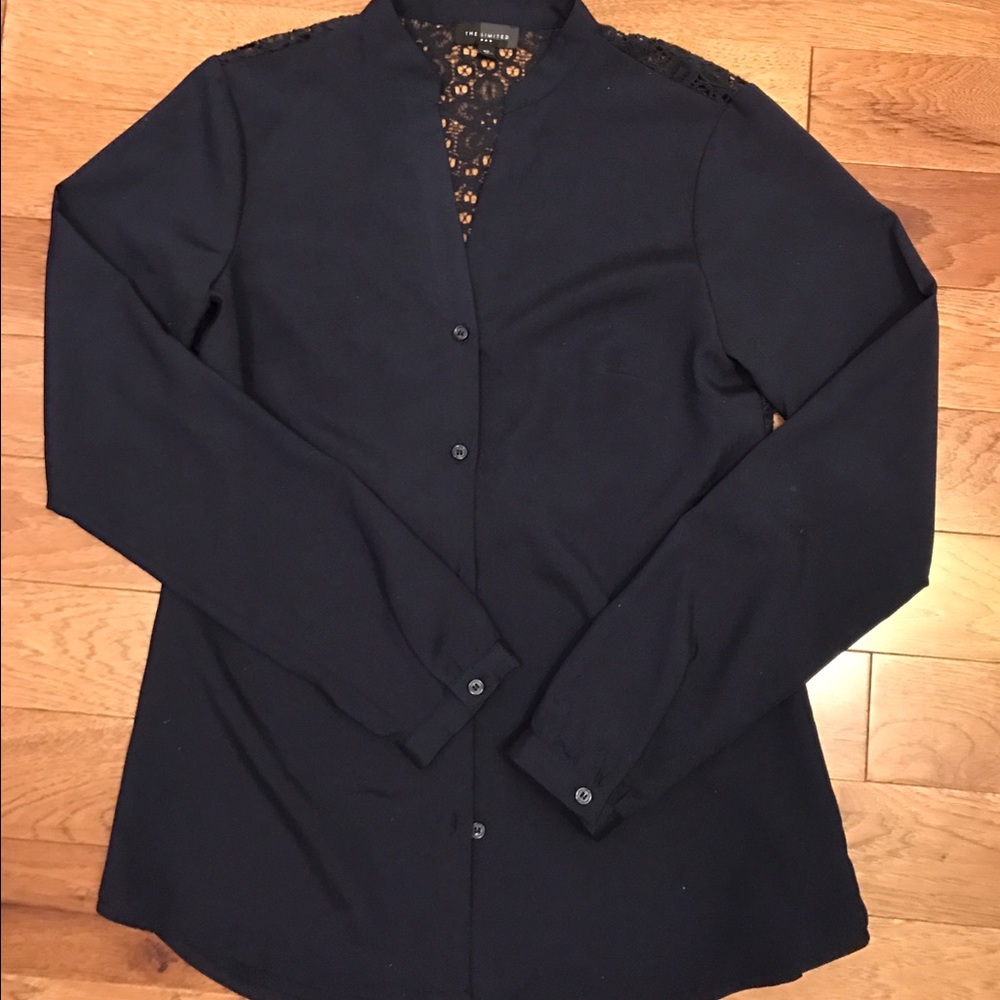 The limited navy blouse (XS)