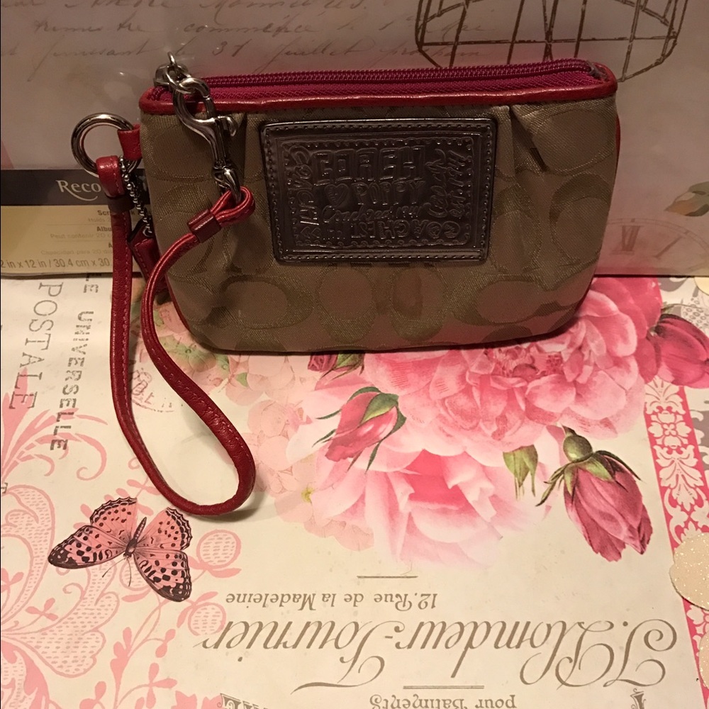 👛Coach wristlet