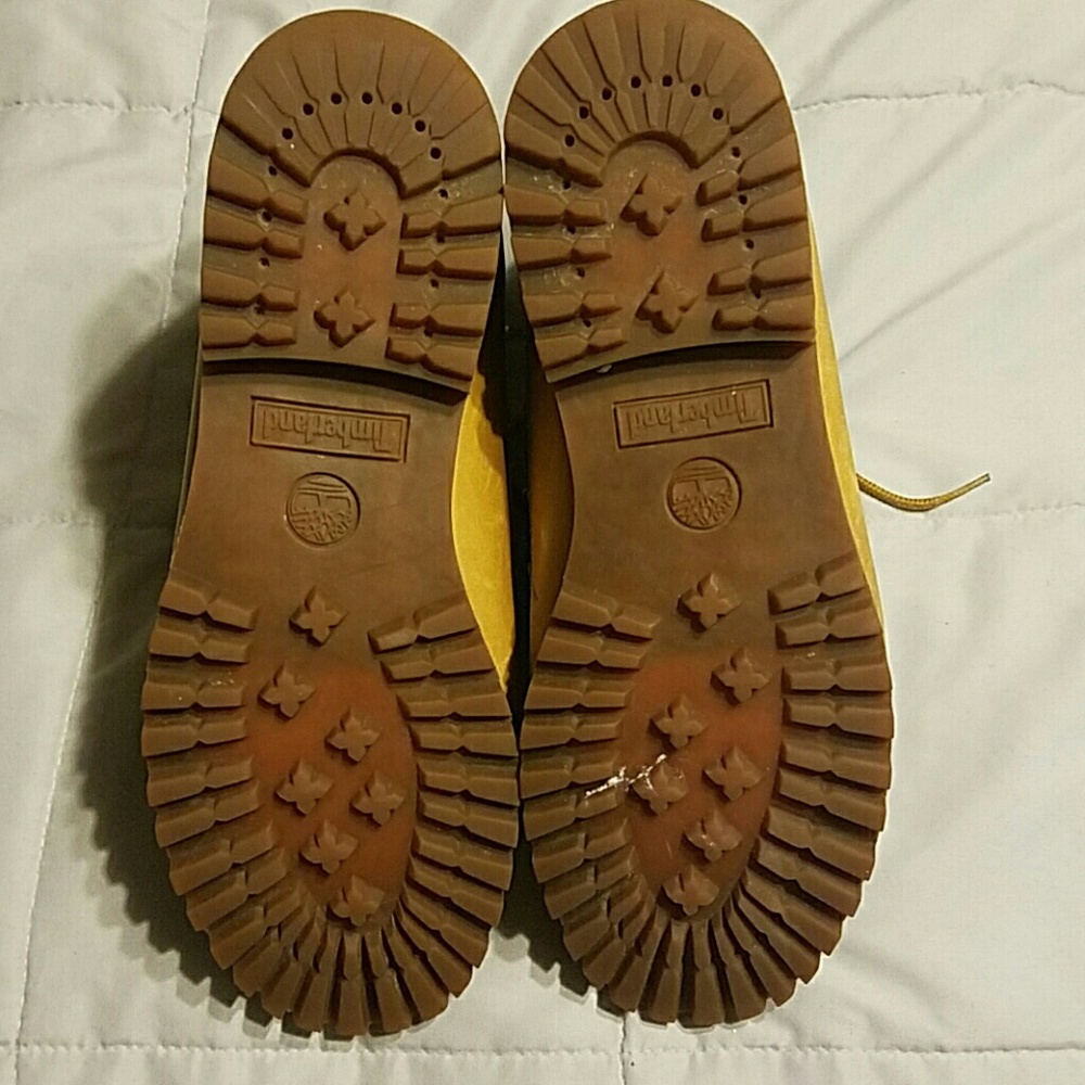 Boots - Picture 3 of 4