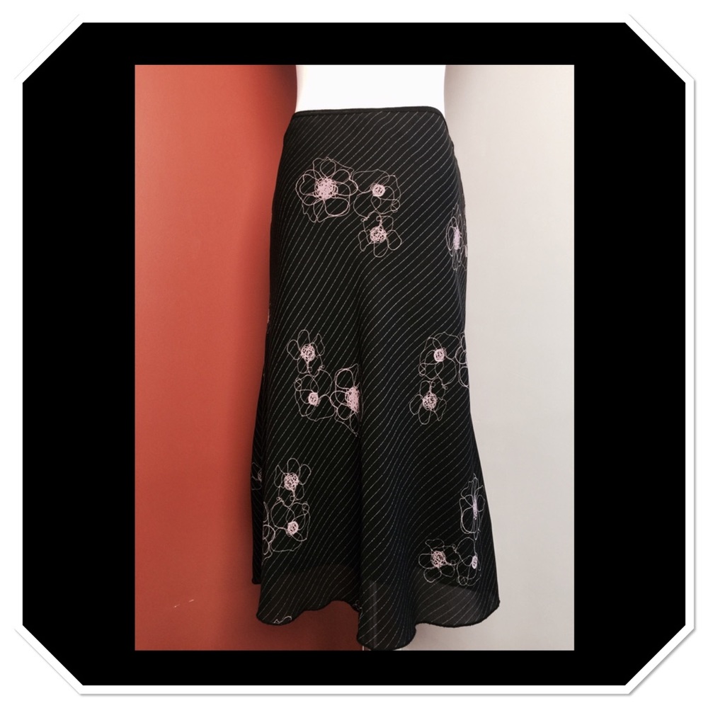 Wrapper Blank & Flower Silky Skirt, sz S