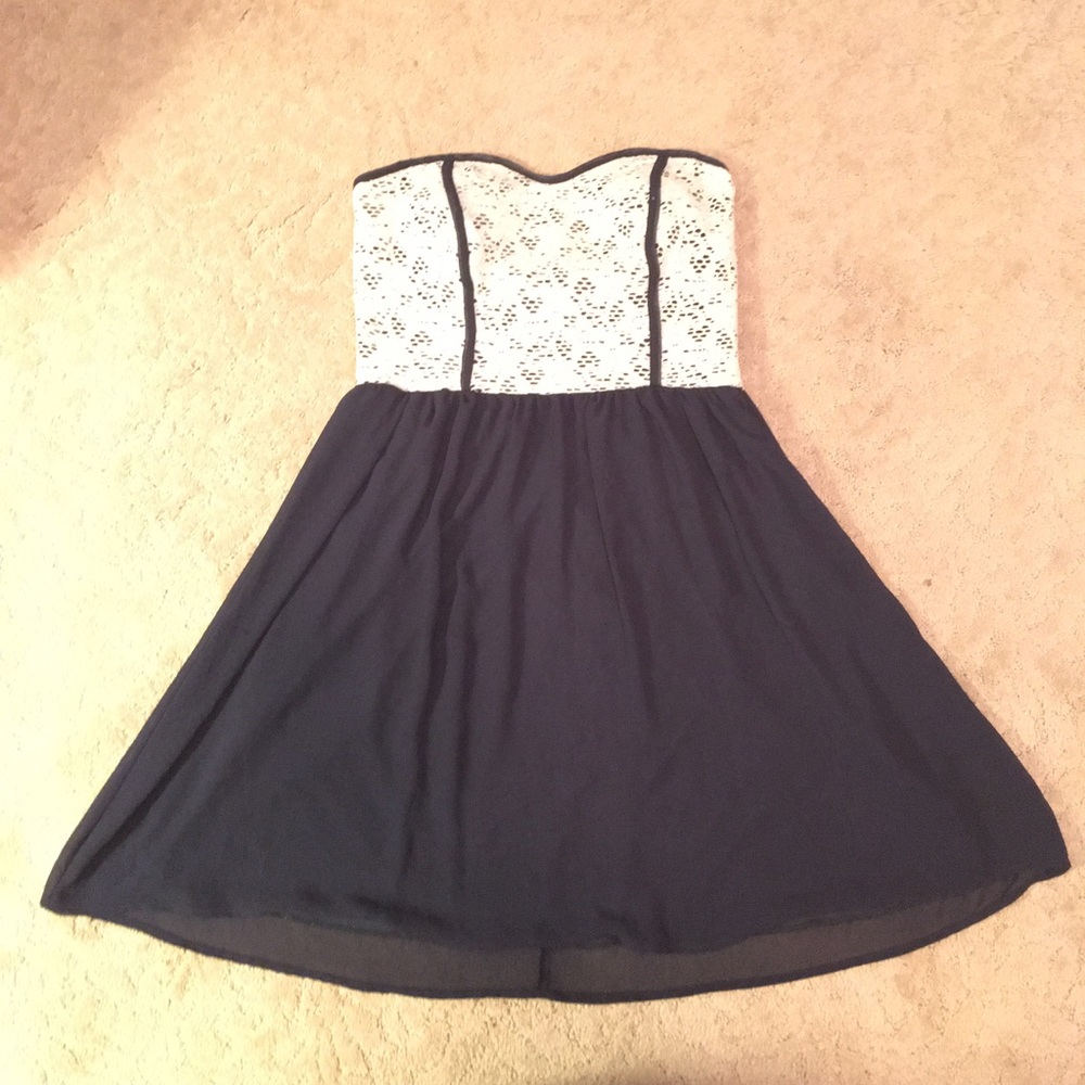 Mystic Sweetheart Strapless Dress