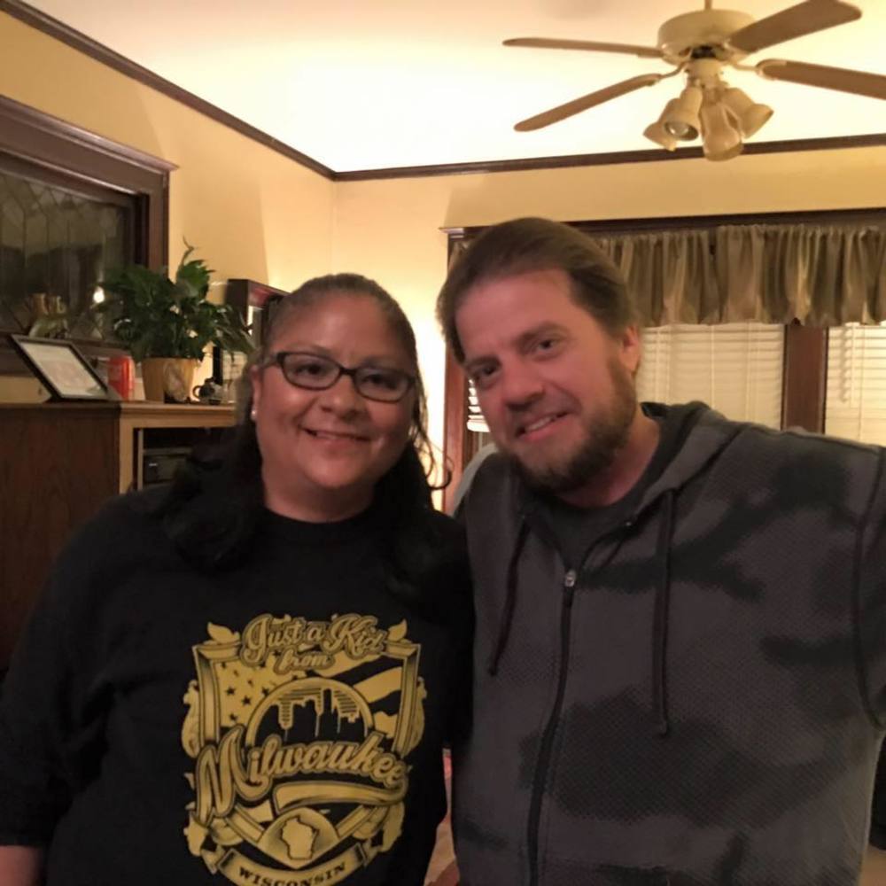 Meet your Posher, Sandy