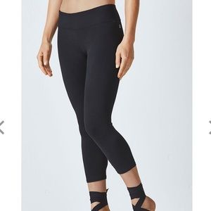 Fable tics black salar Capri legging