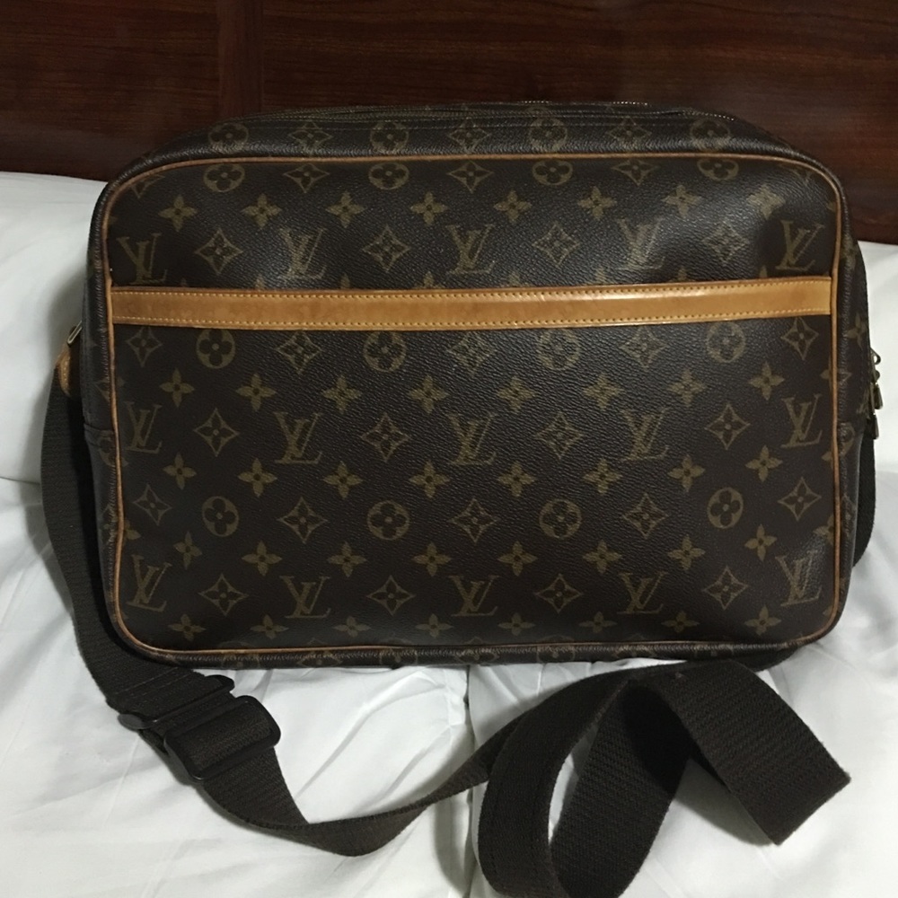 LOUIS VUITTON REPORTER GM
