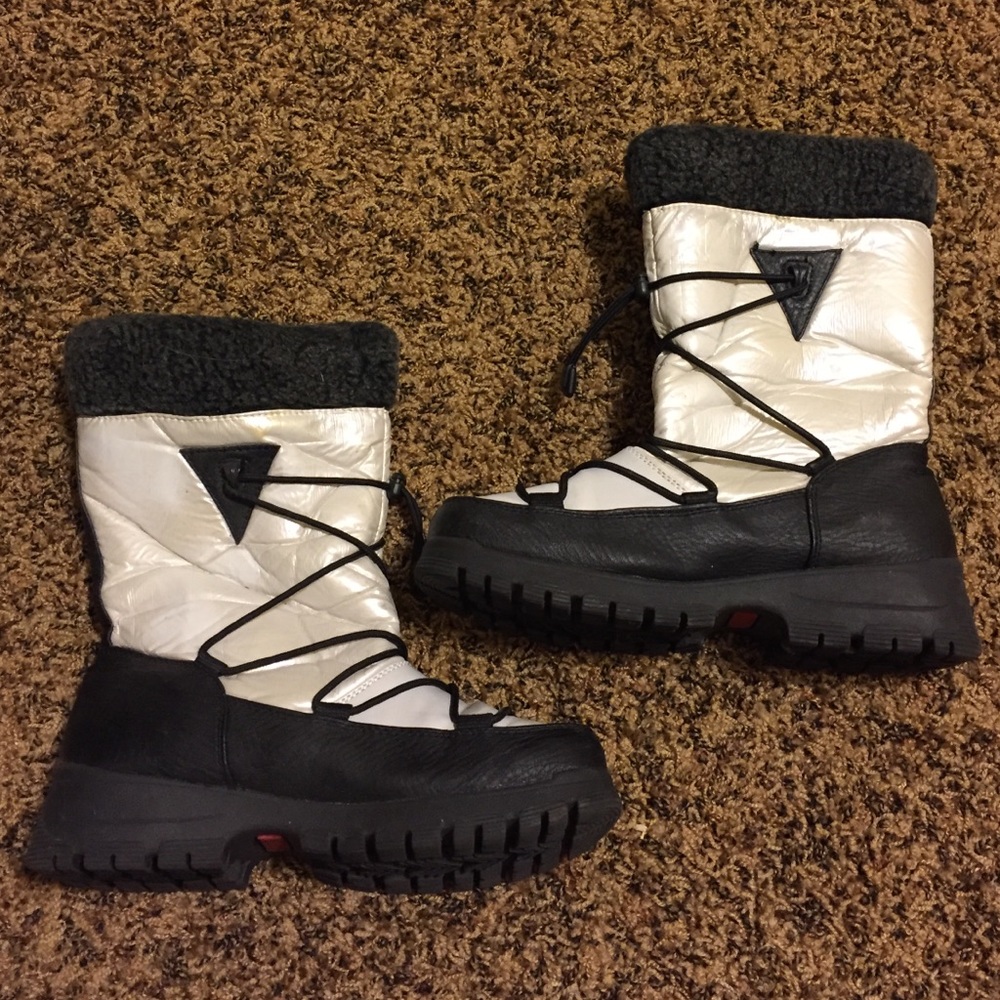 Khombu Snow Boots