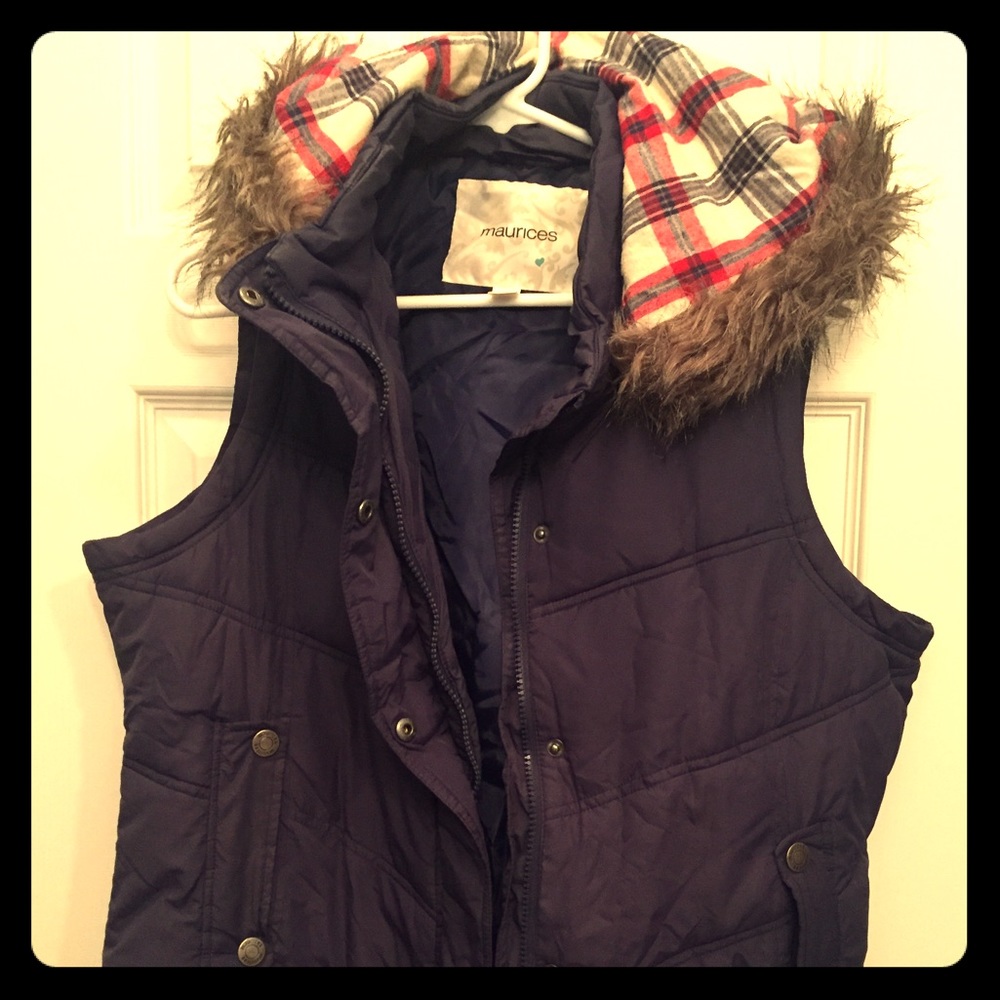 Maurice's XL Dark Blue/Purple Vest with Hood.