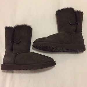 Ugg Bailey Button II