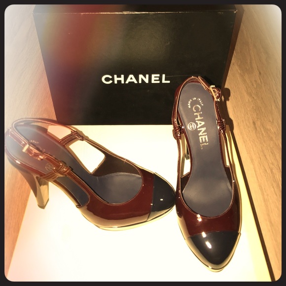 Chanel cap toe patent leather sling back pumps - Picture 1 of 4