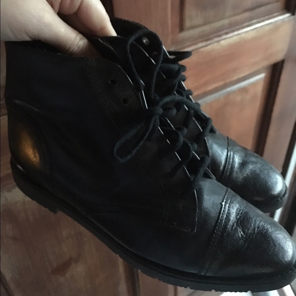Black hush puppies ankle boots!