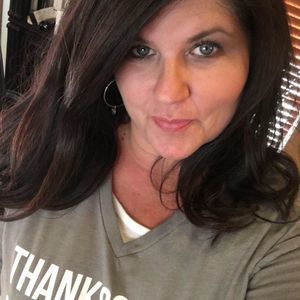 Meet your Posher, Denise