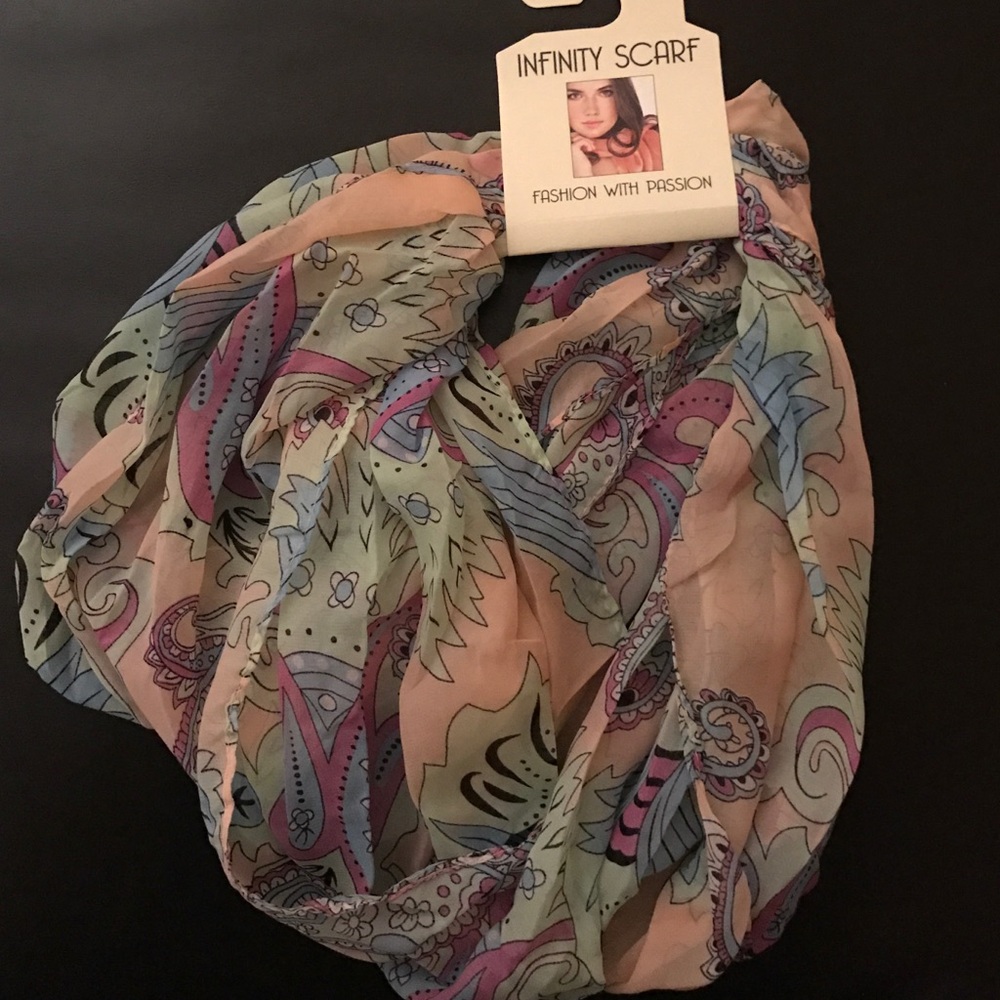 Cute spring scarf!!