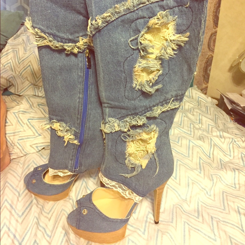 New destroyed denim/lace open toe boots