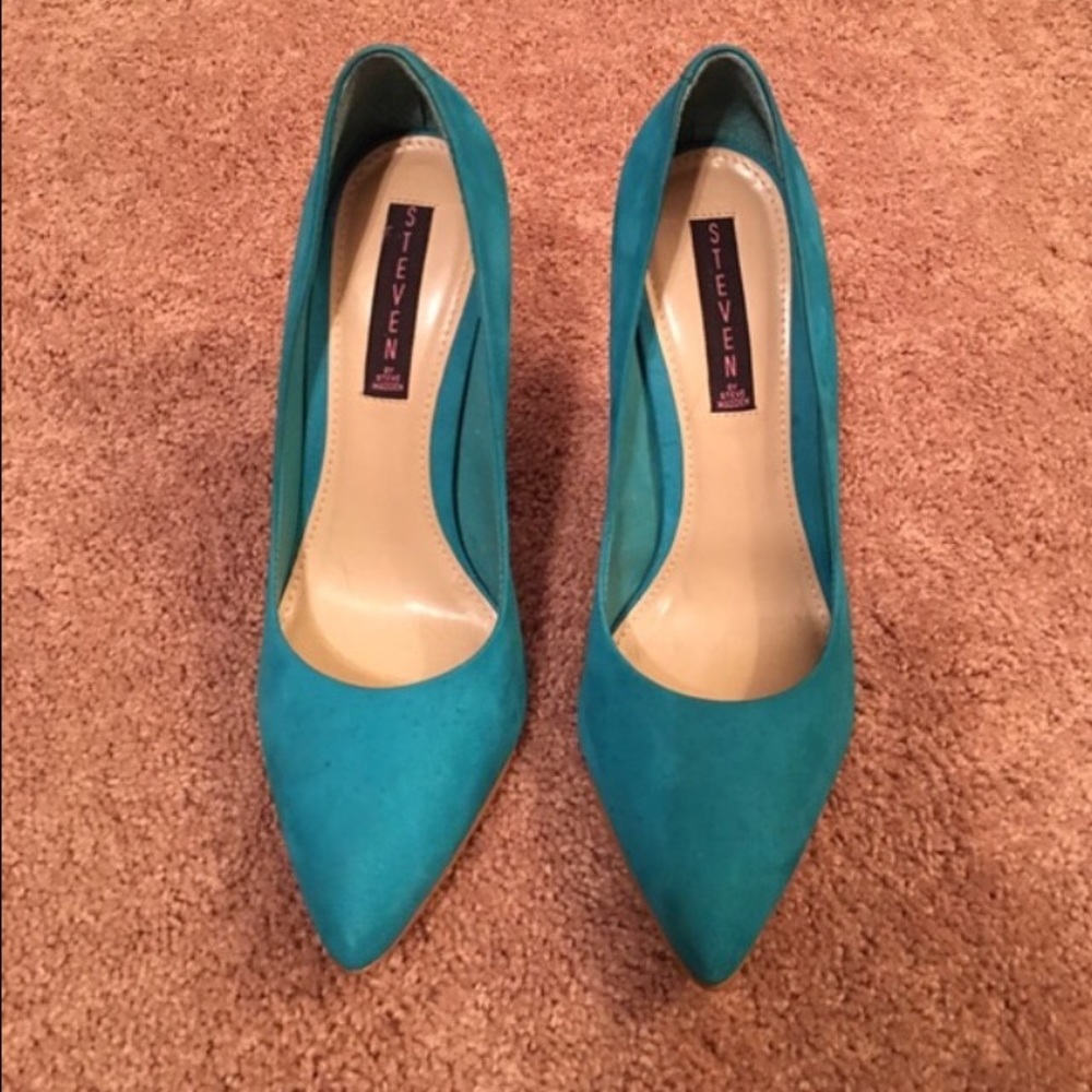 Steve Madden pumps