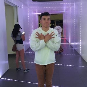 Meet your Posher, Marlon