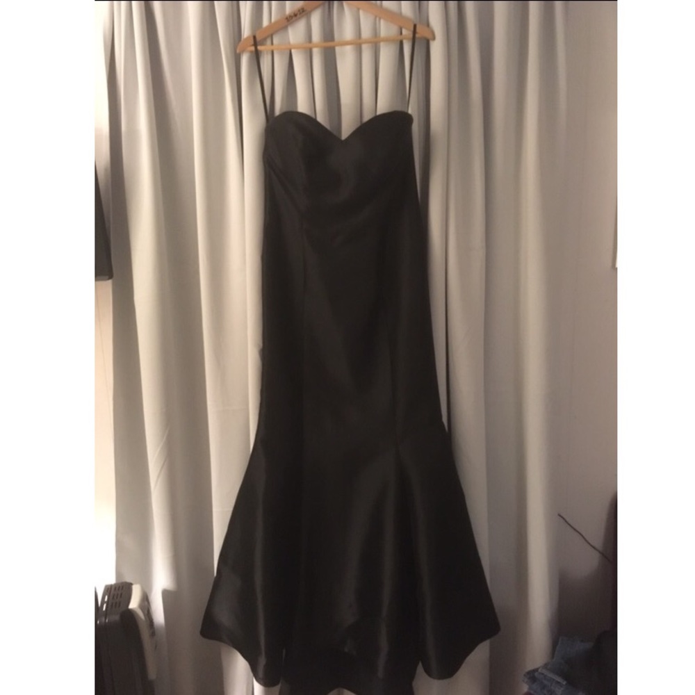 Black Gown with Bow🎀