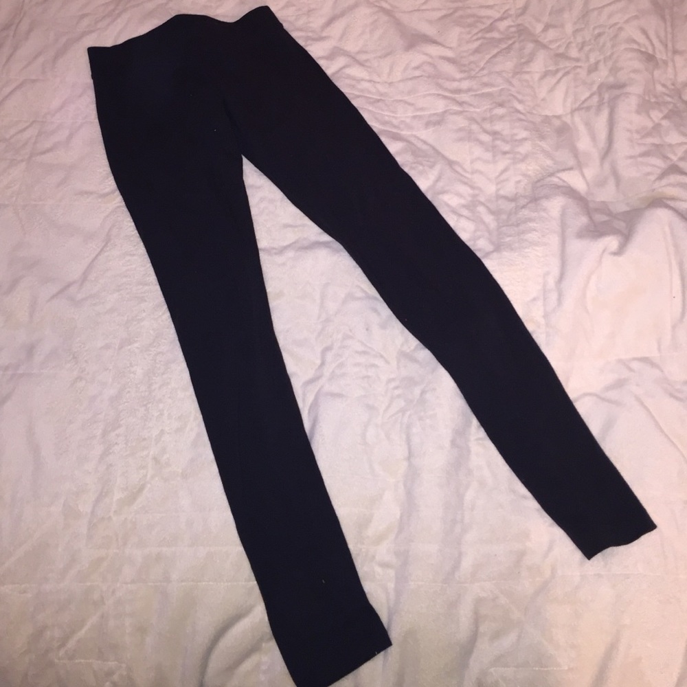 Black leggings