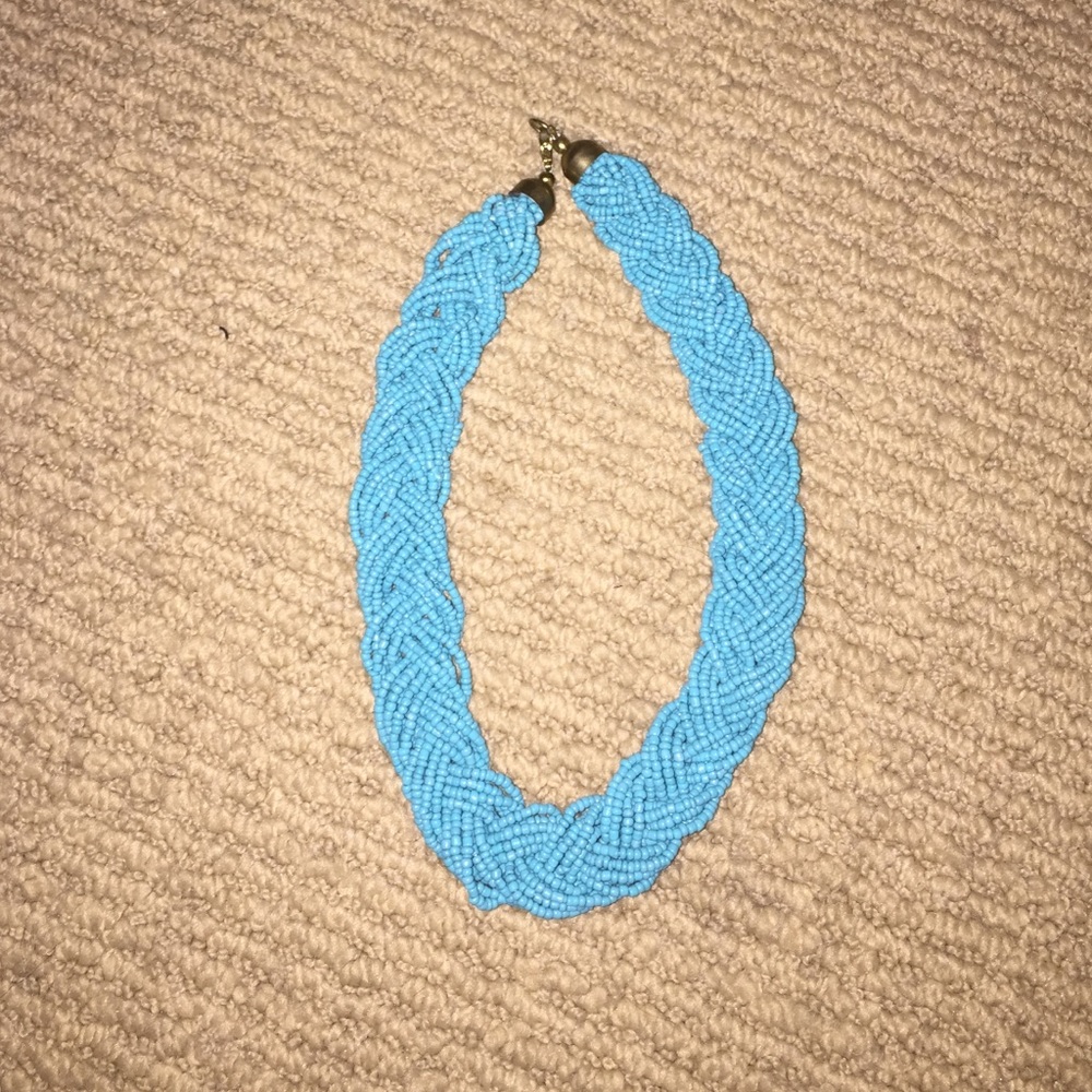 Statement necklace