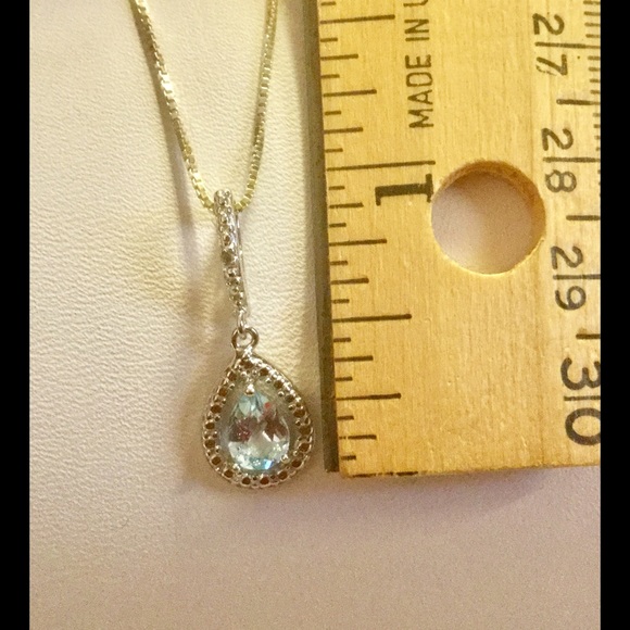 SOLD. Sky-blue Topaz Pendant - Picture 2 of 2