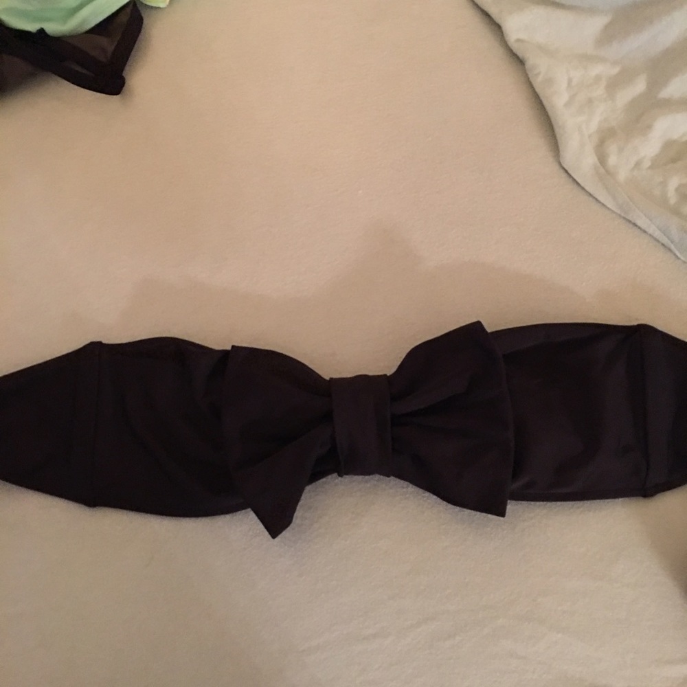 Bow bikini top