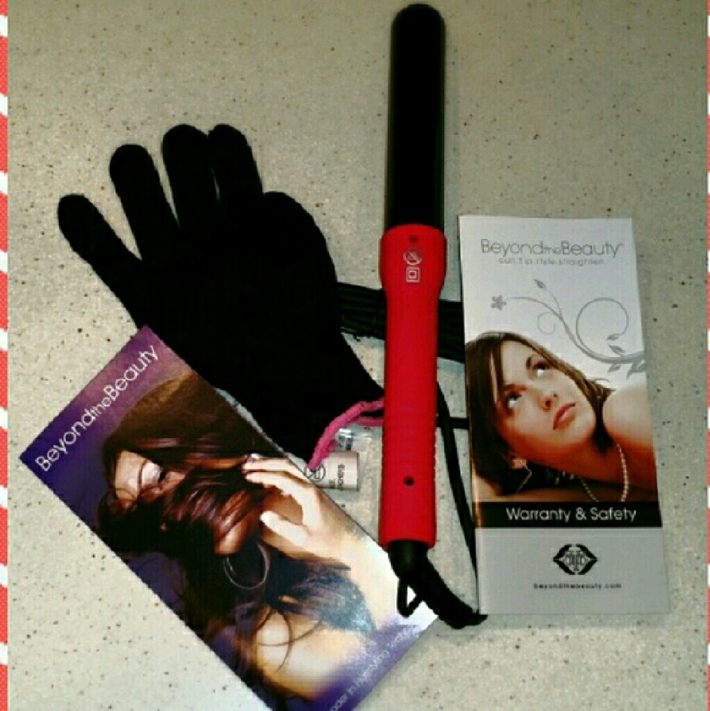 SHE by Beyond the Beauty curling wand