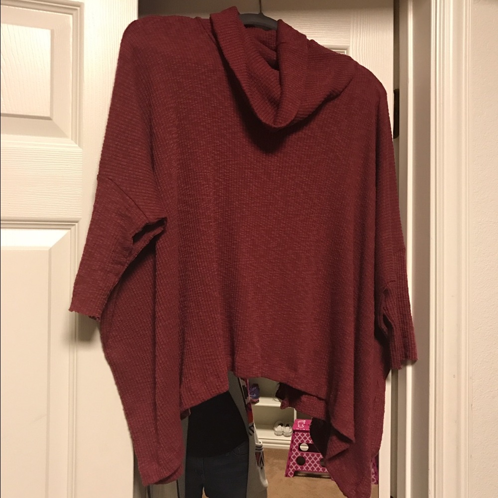 SOLD Free People split back tunic