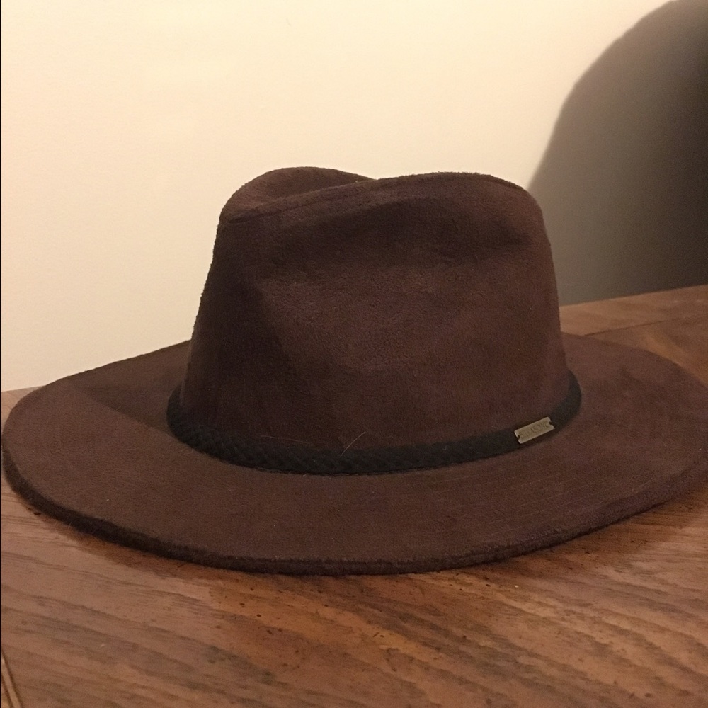Billabong Faux Suede Hat