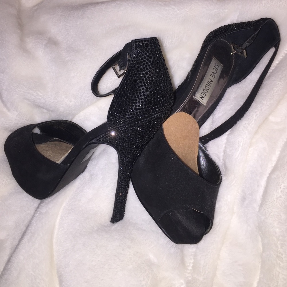 Steve Madden peep toe heels