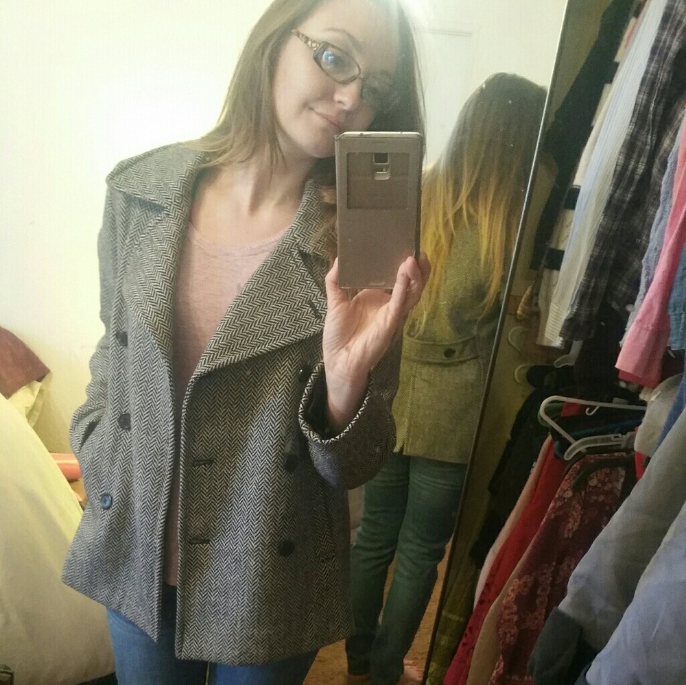 Sold....Final Price! J.Crew Herringbone Pea coat - Picture 3 of 4
