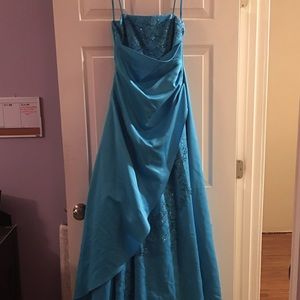 Strapless Blue w/Beading Prom Dress
