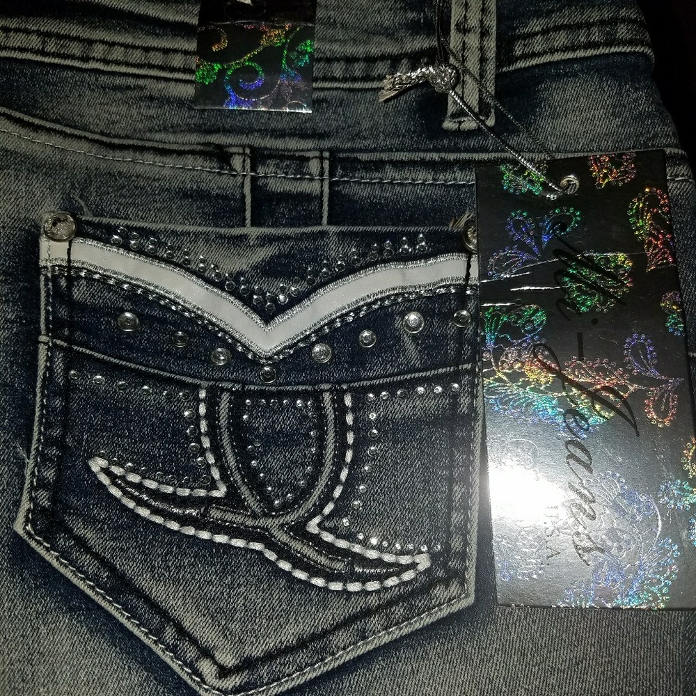 Mi-Jeans USA Women's denim capri jeans Plus Size