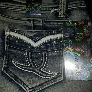 Mi-Jeans USA Women's denim capri jeans Plus Size