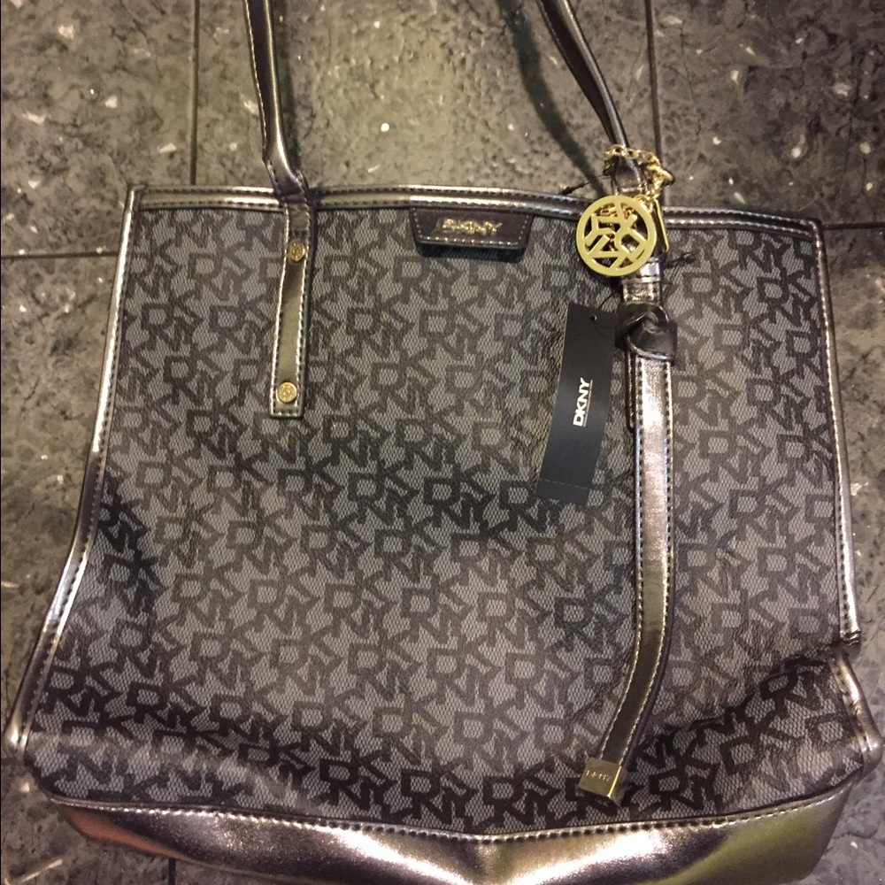 NWT DKNY BAG