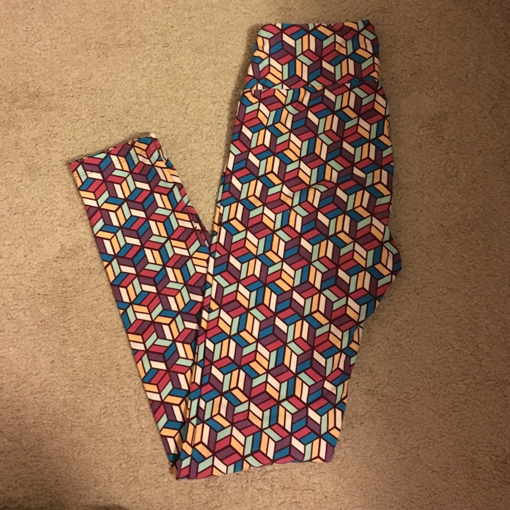 One size LuLaRoe leggings