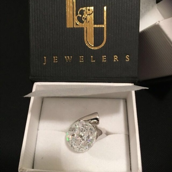 Floating cubic zirconia and sterling silver ring - Picture 3 of 3