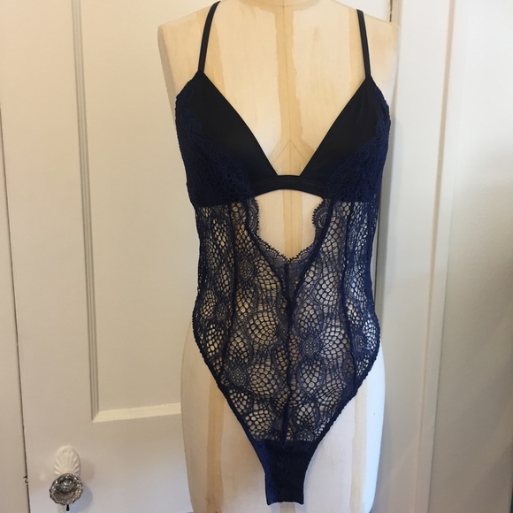 VS Crochet Lace Teddy! - Picture 3 of 4