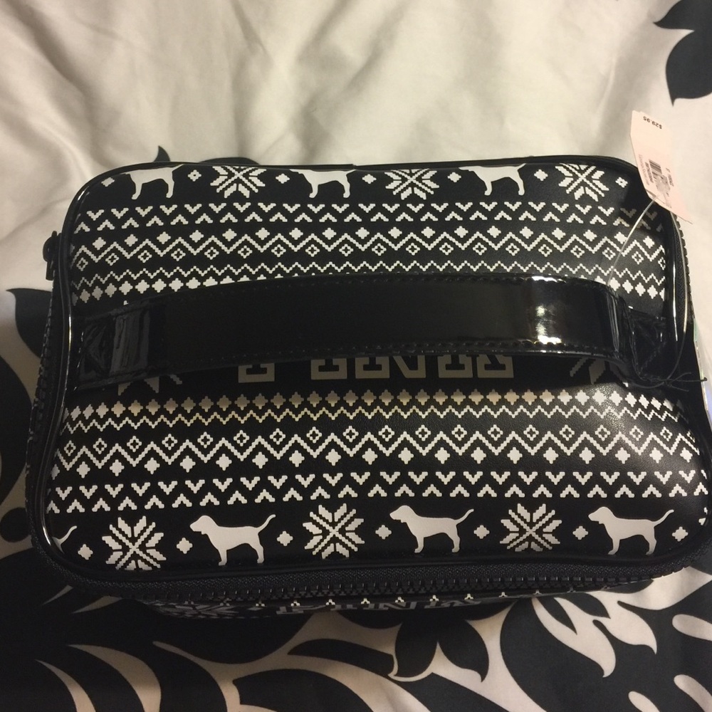 New Victoria's Secret PINK Bag!! - Picture 2 of 4