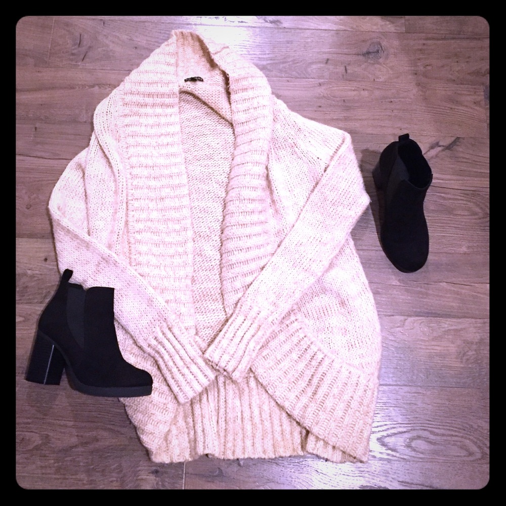 💋EXPRESS cacoon  on cardigan 💋