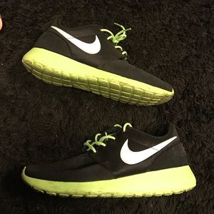 Nike Roshes