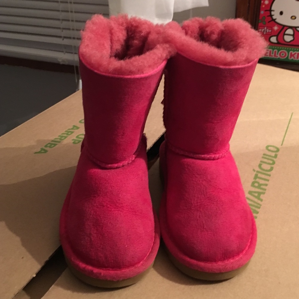 ADORABLE BNWOT KID'S UGG boots