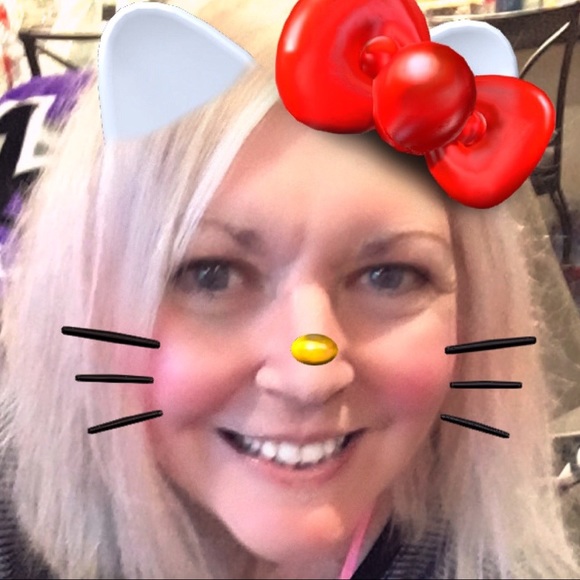 Meet your Posher, Heather - Picture 2 of 6