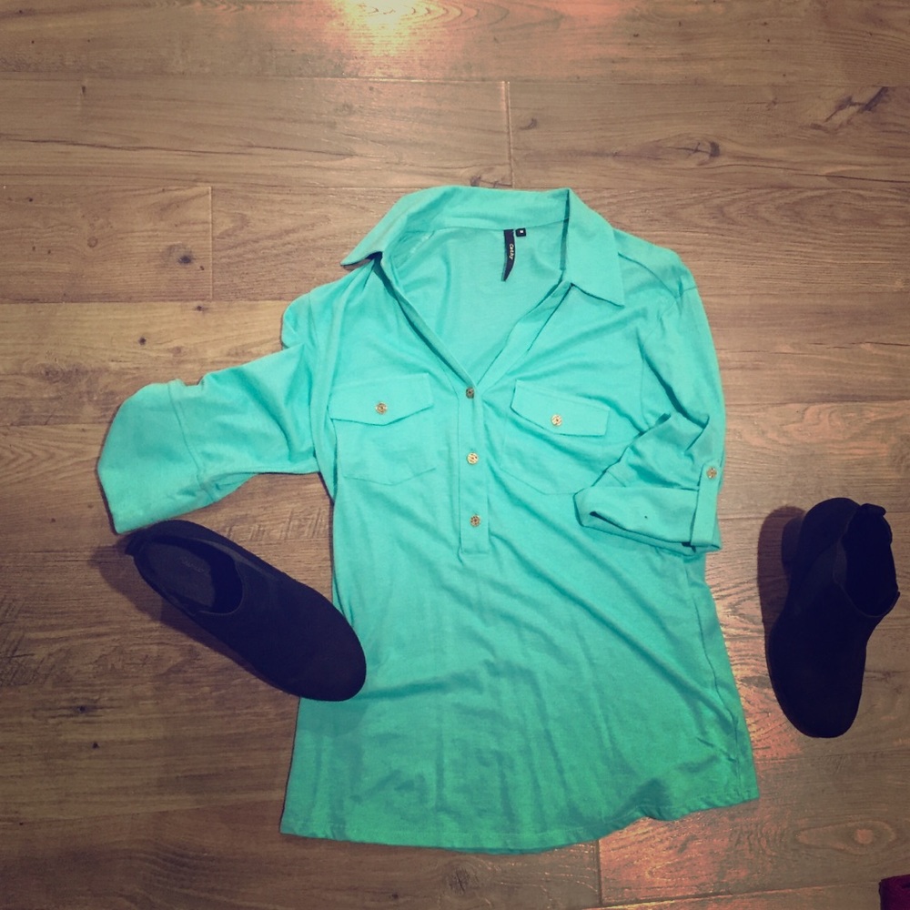 💋 Beautiful  top NWOT 💋