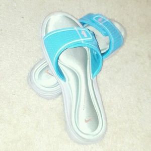 NEW! Nike Slides!