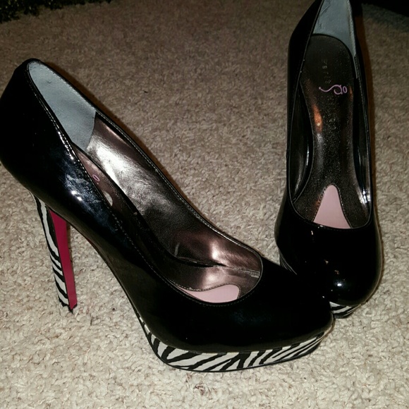 paris hilton high heels