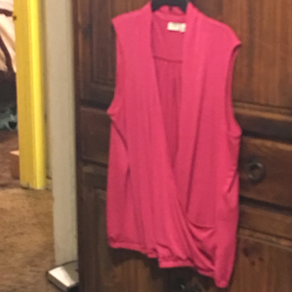 Pink sleeveless shirt