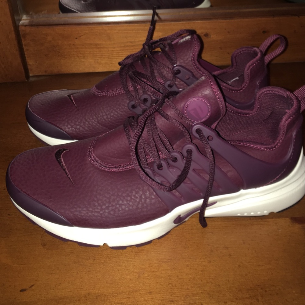 Nike presto shoes