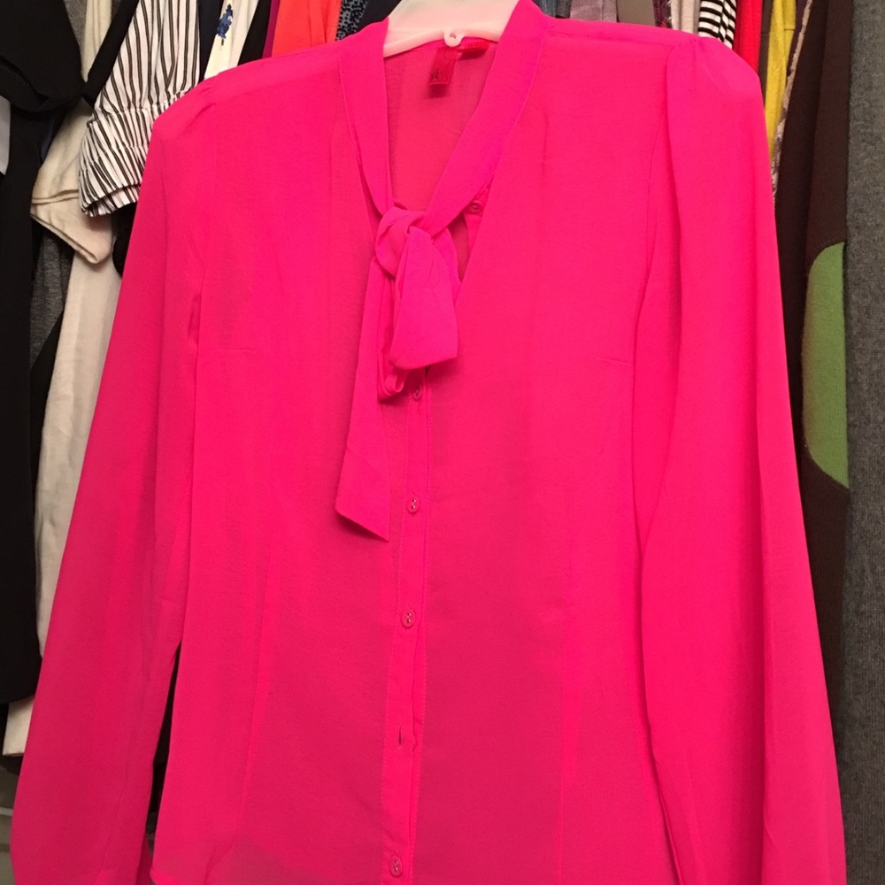 Chiffon bow top